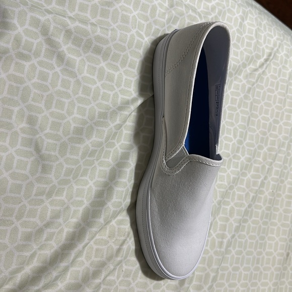 Keds Women’s White Canvas Slip On - Picture 5 of 7